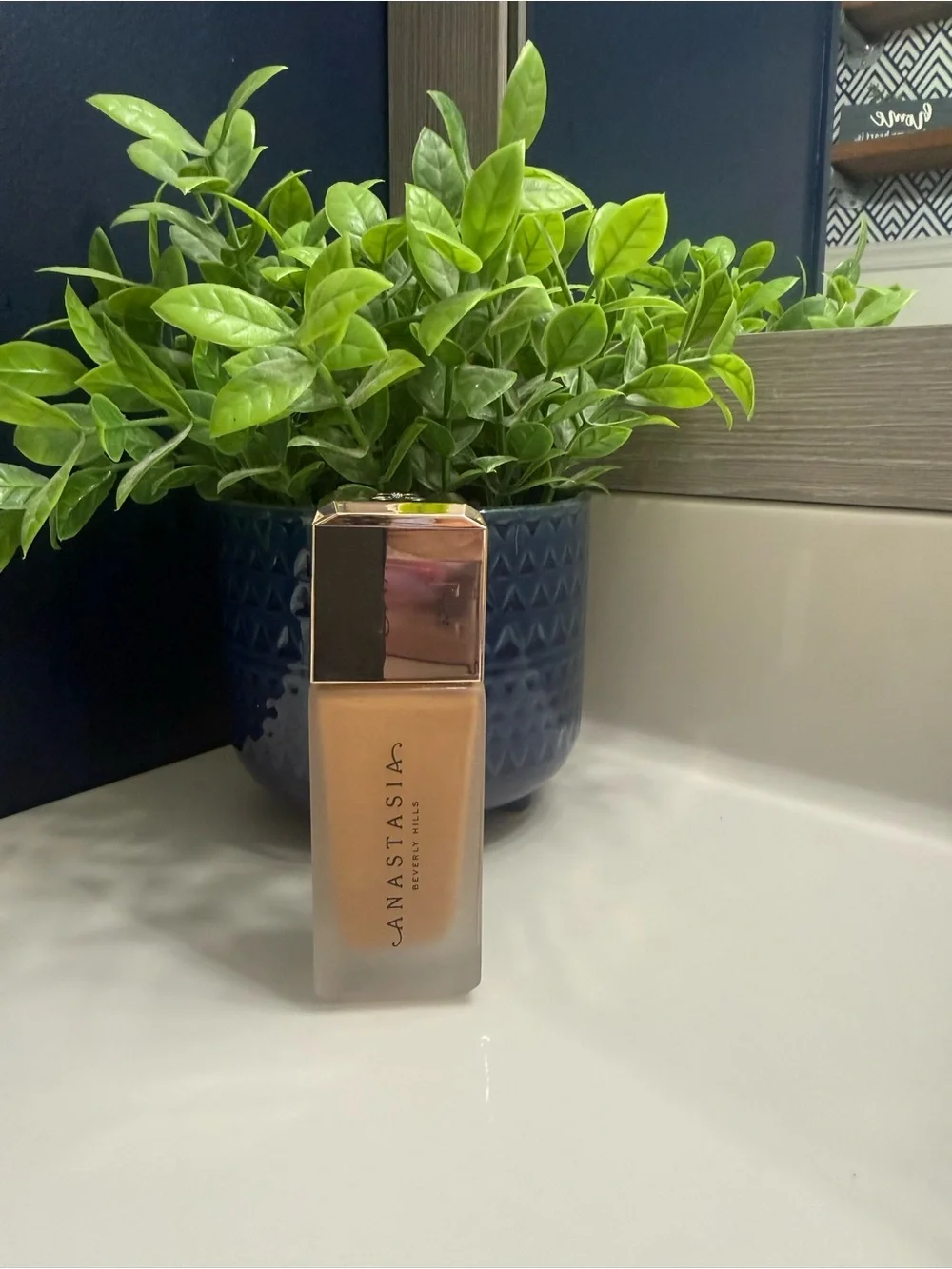 Anastasia Impeccable Blurring Second-Skin Matte Foundation (NWOB)